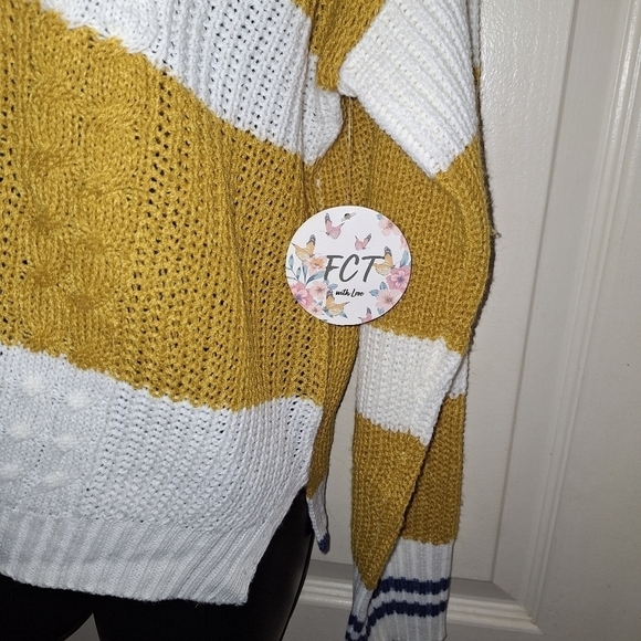 FCTthin knitted sweater great for Chili afternoons size medium - Picture 4 of 8